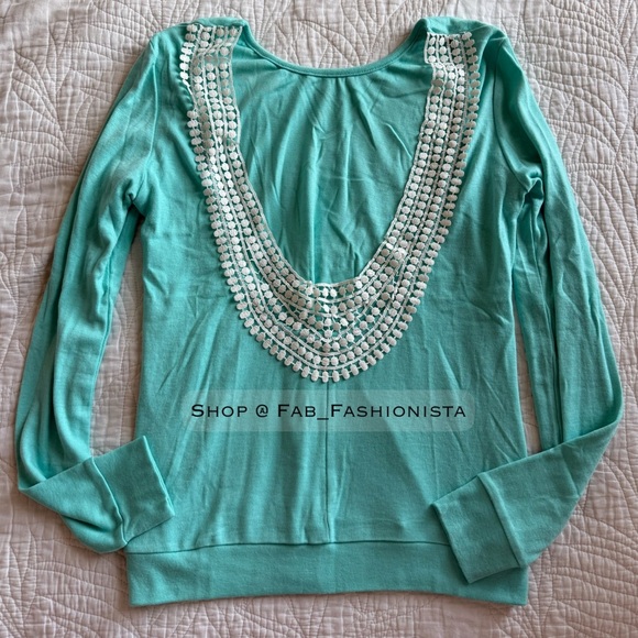 Low Back Tear Drop sweater Top Mint size Medium - Picture 4 of 11